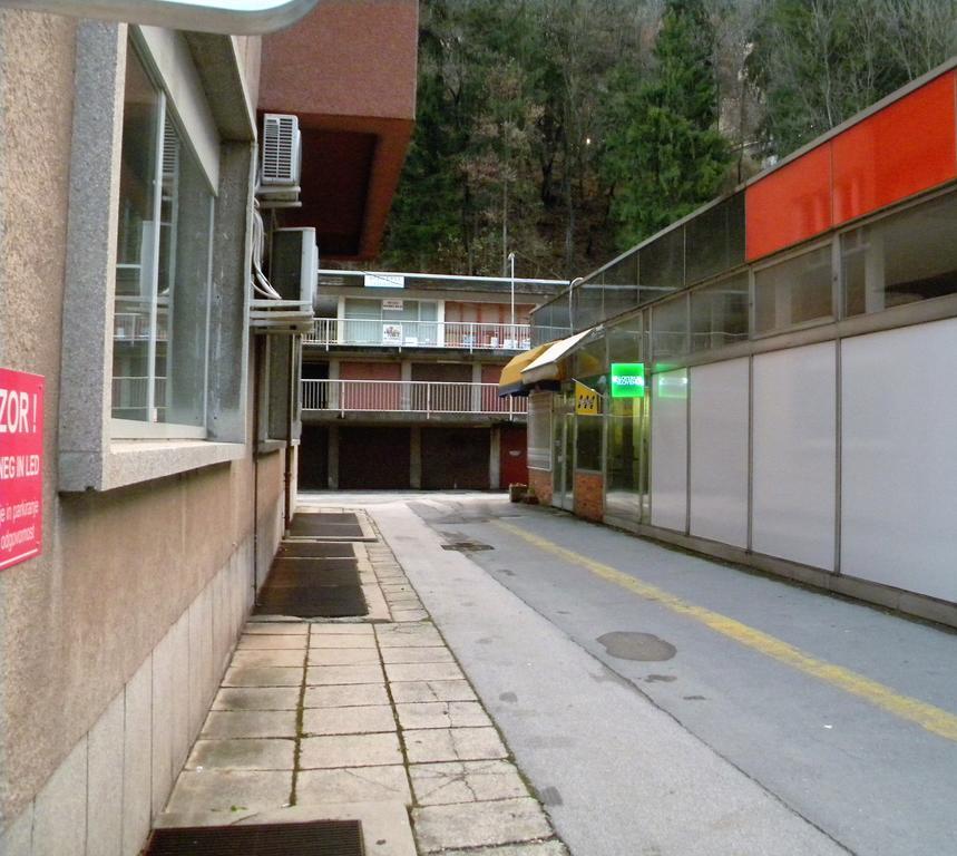 Studio Jesenice Exterior photo